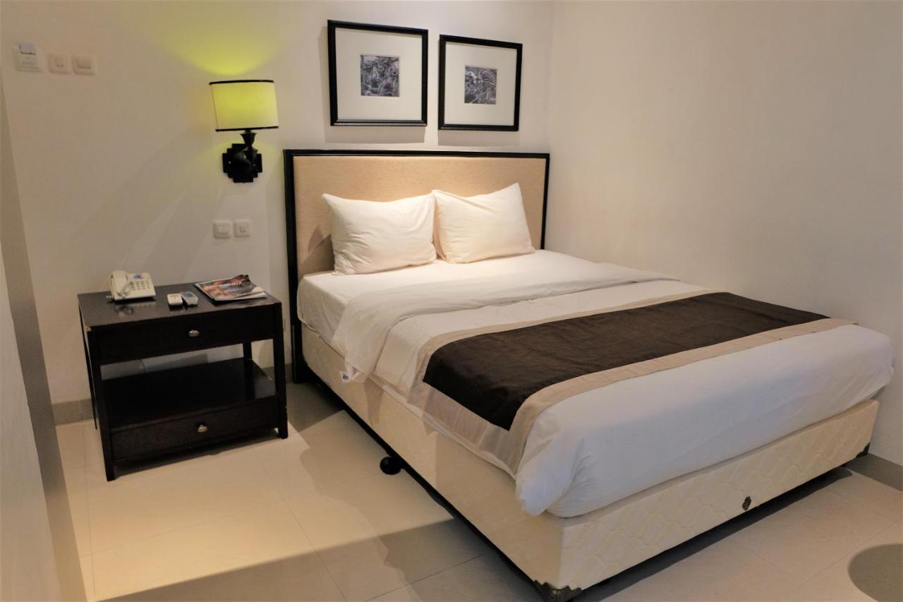 M Hotel Sorong Kültér fotó