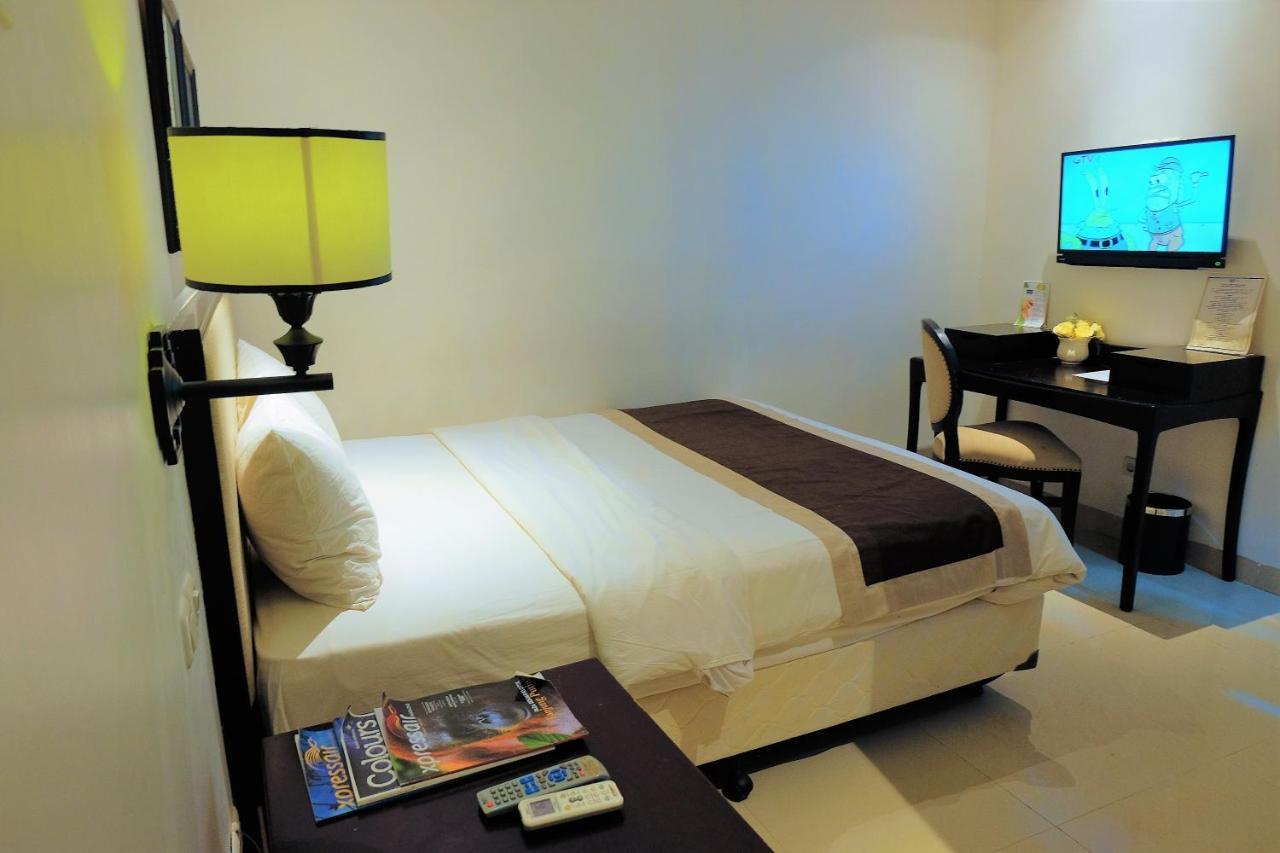 M Hotel Sorong Kültér fotó