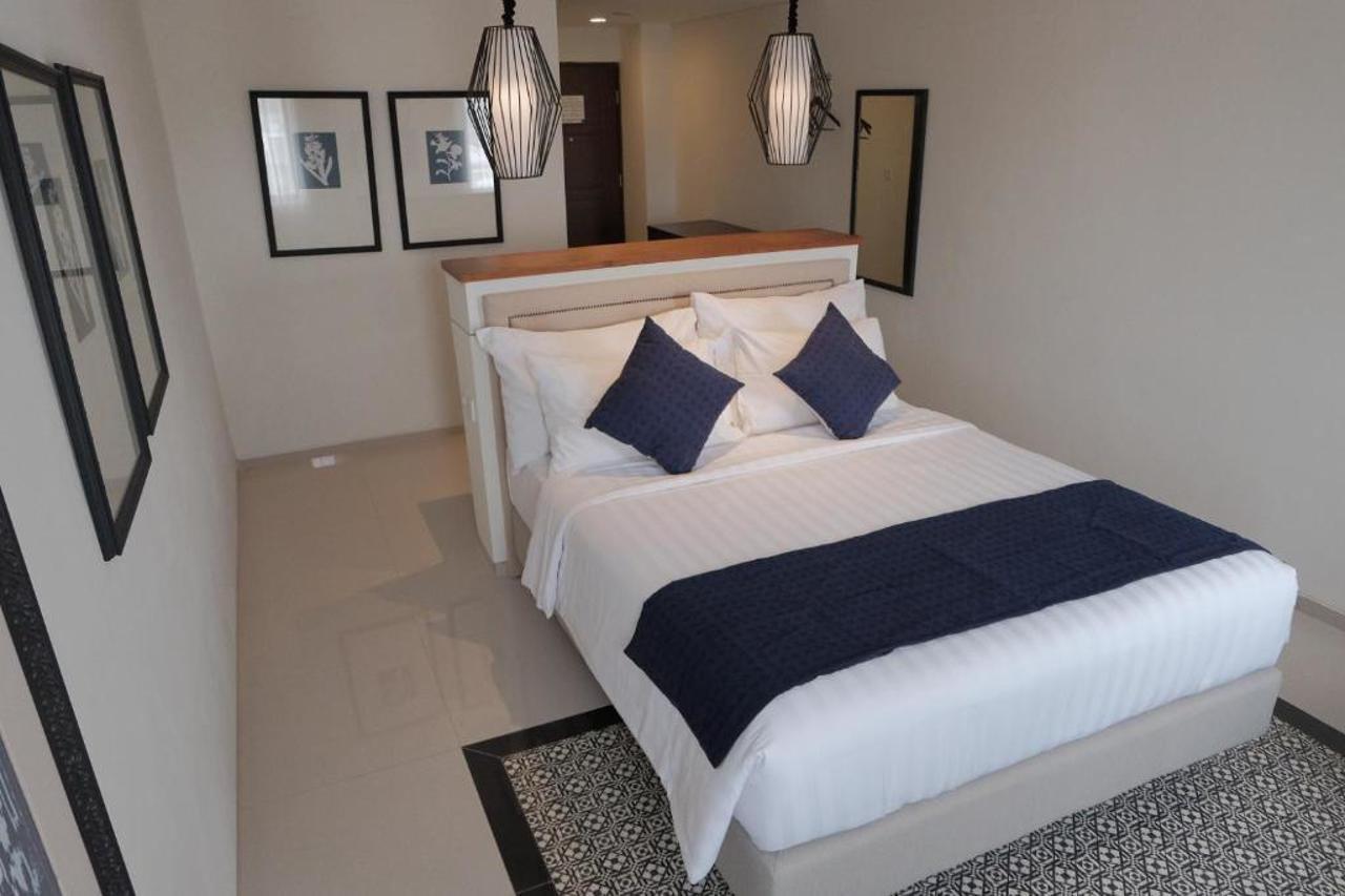 M Hotel Sorong Kültér fotó