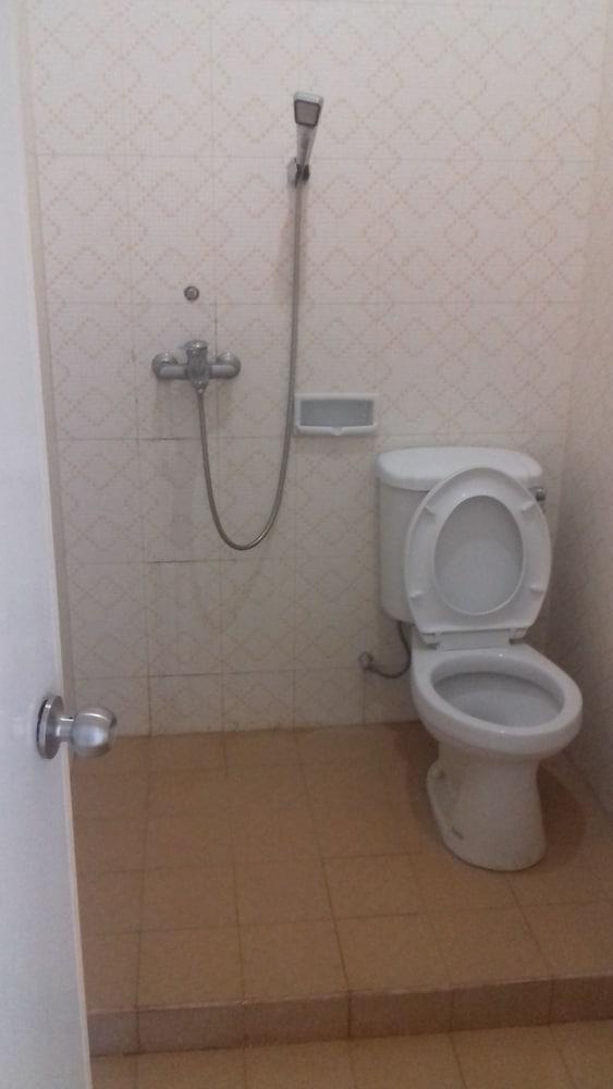 M Hotel Sorong Kültér fotó