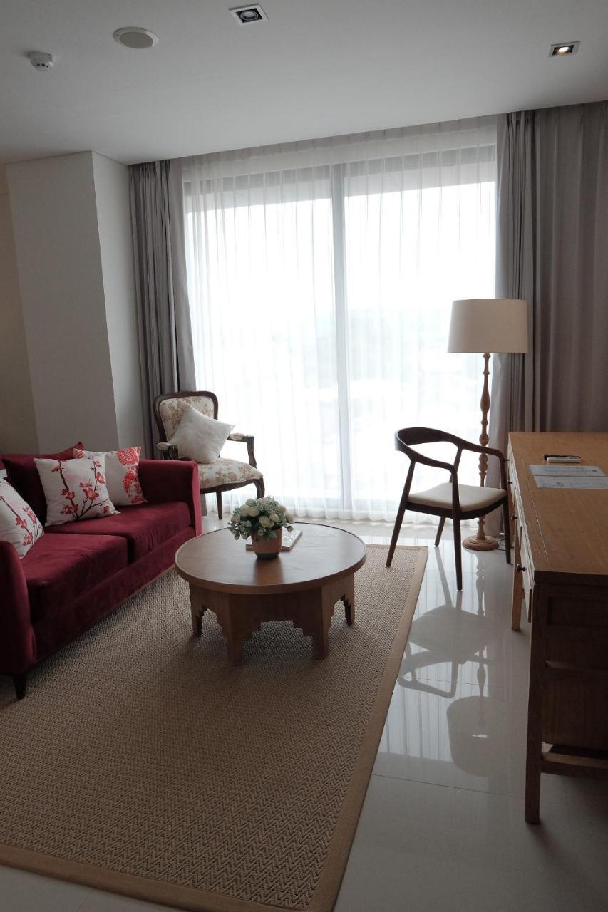 M Hotel Sorong Kültér fotó