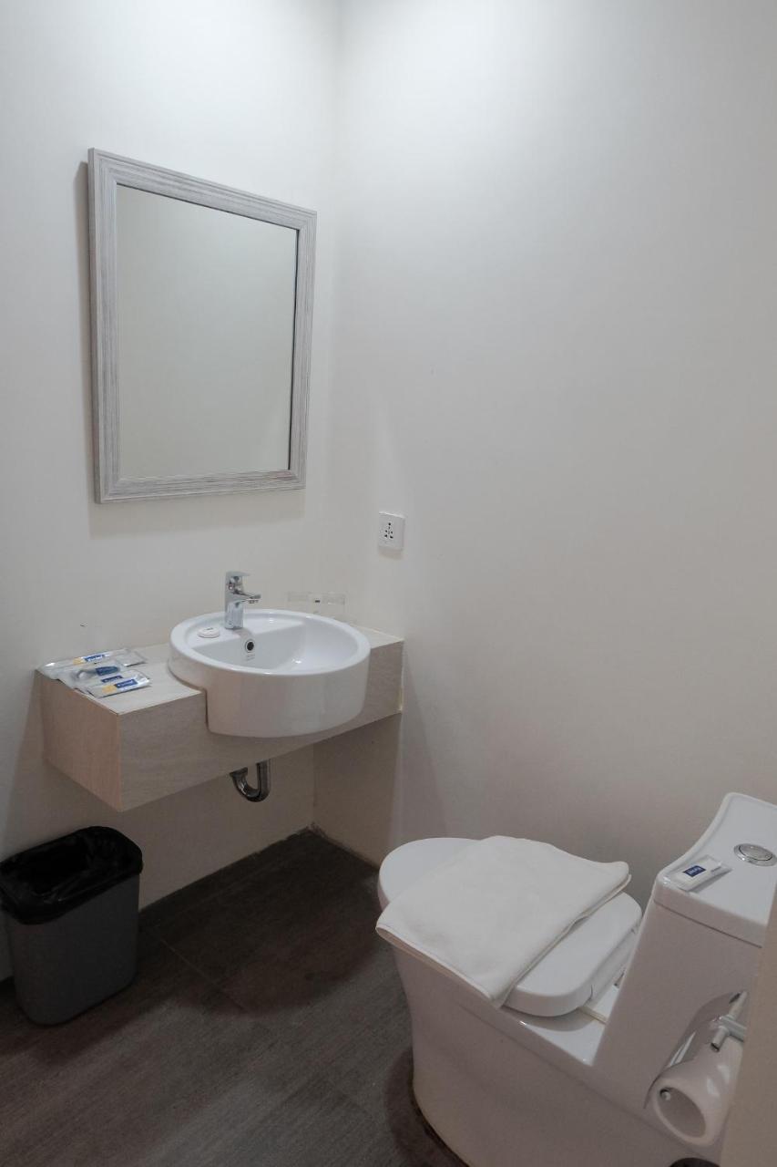 M Hotel Sorong Kültér fotó