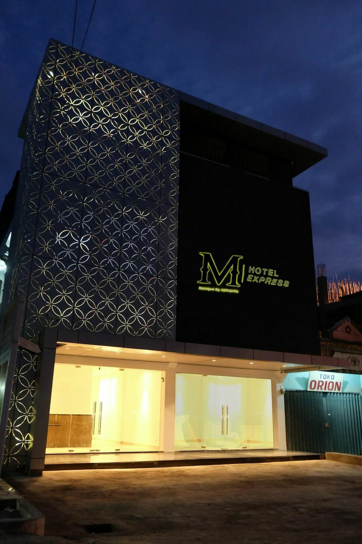 M Hotel Sorong Kültér fotó