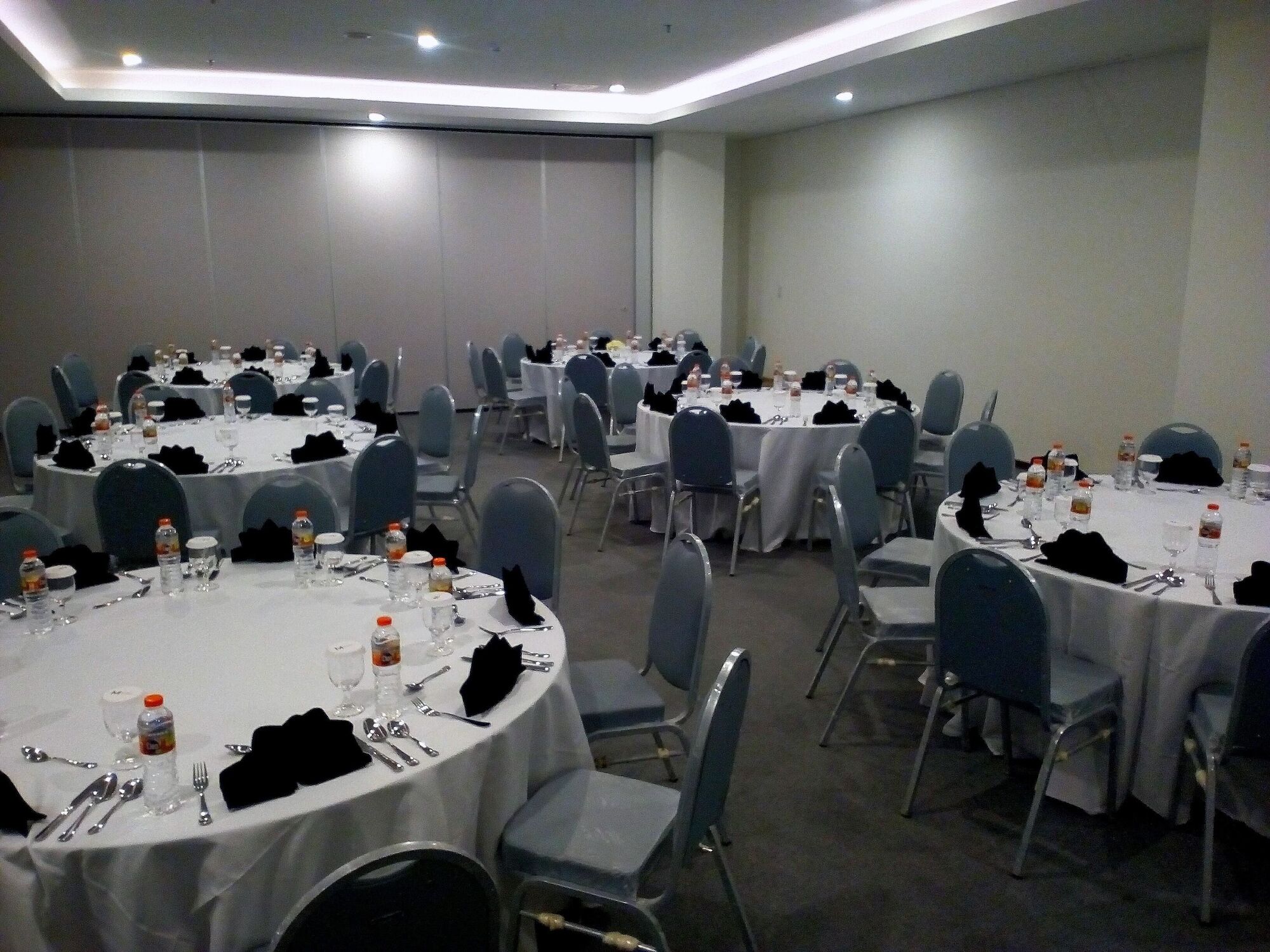 M Hotel Sorong Kültér fotó